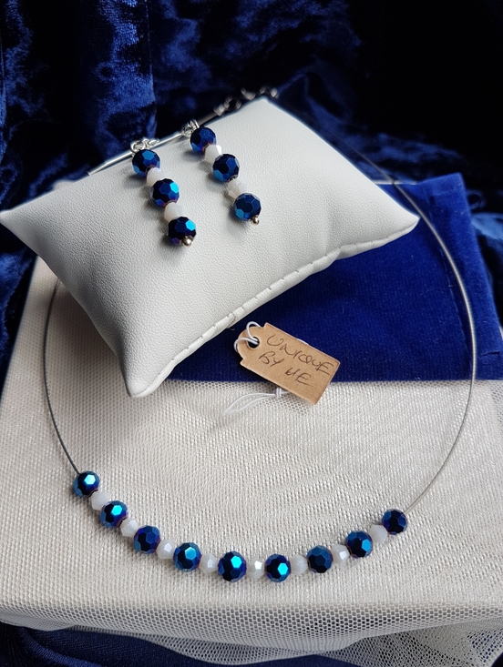 Swarovski Jewelry - Swarovski Elements Metallic Blue & White Delicate Choker Necklace NEW